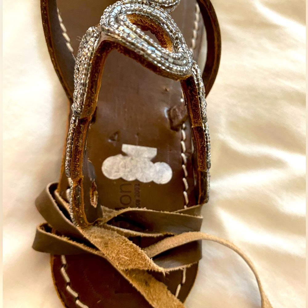 Anthropologie Laidbacklondon hand crafted Artisan beaded T-strap Sandals s:41/10 - Picture 7 of 11